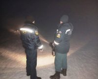 Подростка спасли с оторвавшейся льдины в Тейкове