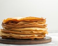 подавилась блинами