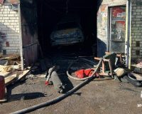В городе Рязани 8 марта в гараже сгорел легковой автомобиль