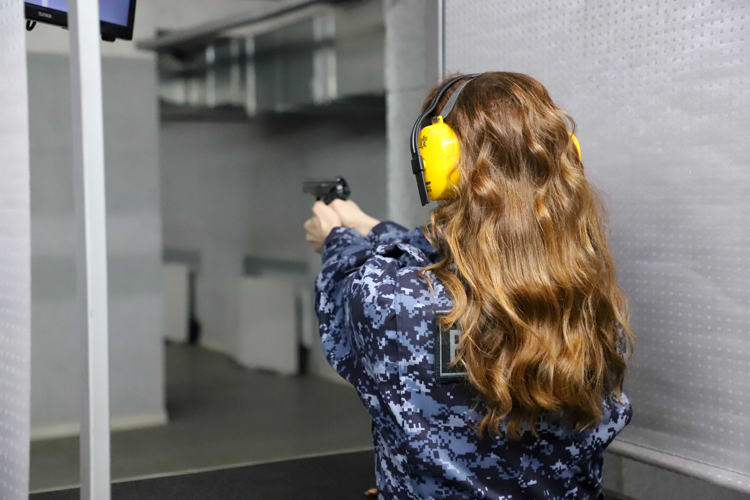 В Рязани состоялся чемпионат по стрельбе среди женщин, проходивших службу в Росгвардии