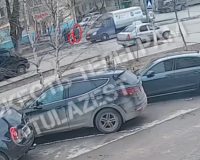 В Туле ребенок на самокате сбил на тротуаре 88-летнюю старушку