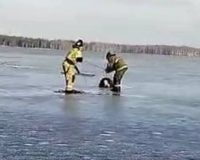 Час в ледяной воде: в Рязанской области на Белом озере чудом был спасен рыбак из соседней области