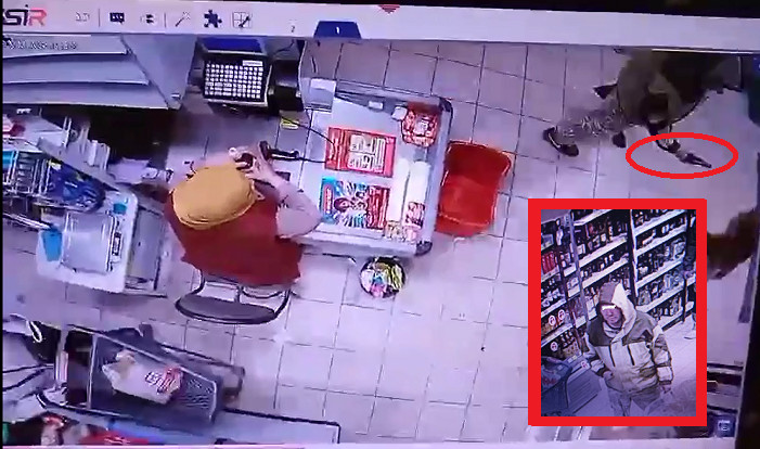 Тамбовчанин с пистолетом отвоевывал в магазине краденые продукты