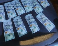 Взятка доллары