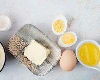 В России за прошедшую неделю подешевели сливочное масло и куриные яйца