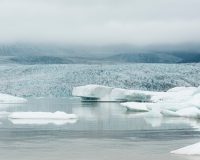 На Сахалине спасли десятилетнего мальчика, унесённого на льдине в открытое море