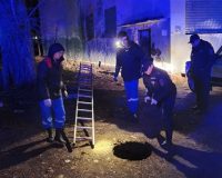 девочка упала в колодец