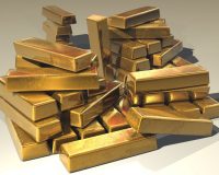 Золото снова побило рекорд: цена превысила $3435 за унцию