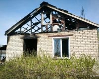 Пожар уничтожил два дома и баню в Ивановской области