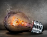 Отключение света в Ялте затронуло около 14 тысяч человек: причины и меры по восстановлению