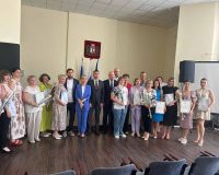 Ежегодно 8 июня в России отмечают День социального работника