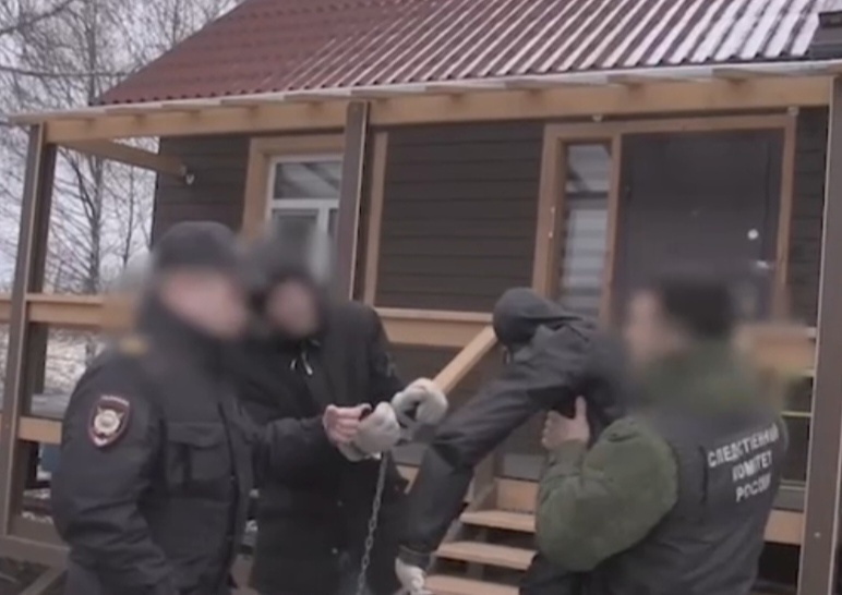 «Ты мне деньги должен!» - явившись в дом бывшего работодателя, кричал 26-летний парень