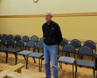 Боровичанин пытался придушить полицейского