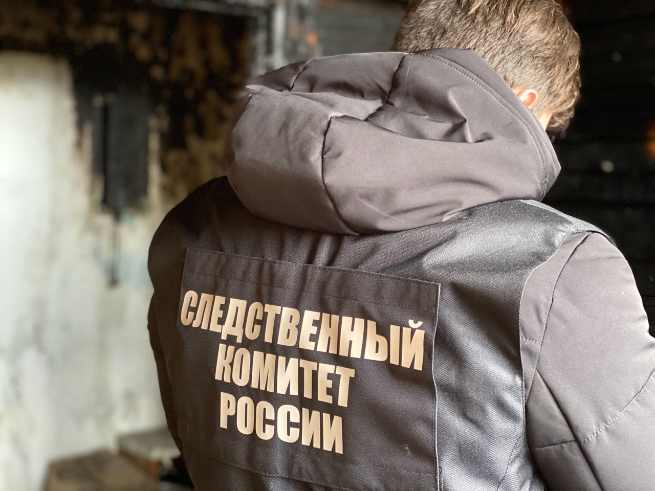 В Крестцах на пожаре в жилом доме погиб пенсионер