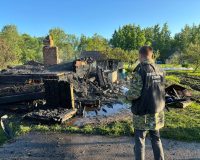 На пожаре в садоводческом товариществе в Новгородской области погибли три человека