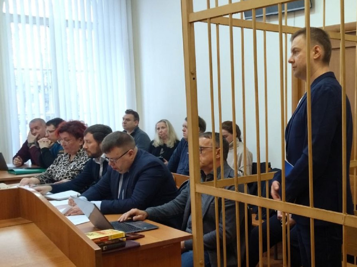 В Ярославле начались прения по делу экс-депутата Дмитрий Соколова.