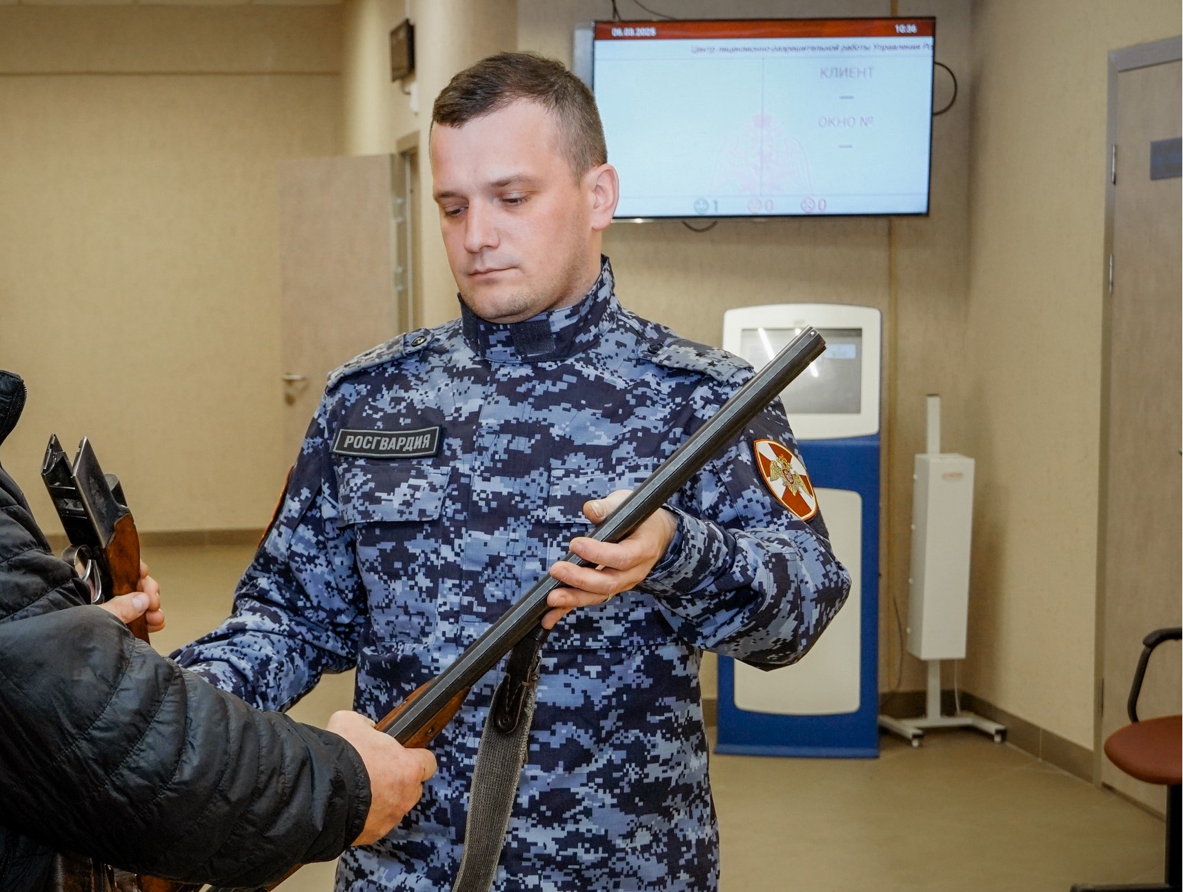 По закону ли у моего брата намерены отобрать ружьё?