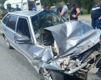 смялся о грузовик