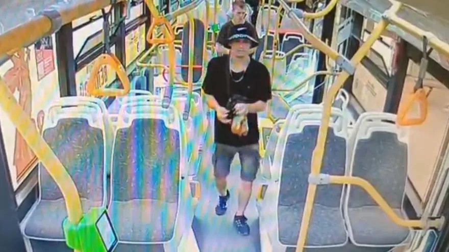 расстреляли троллейбус