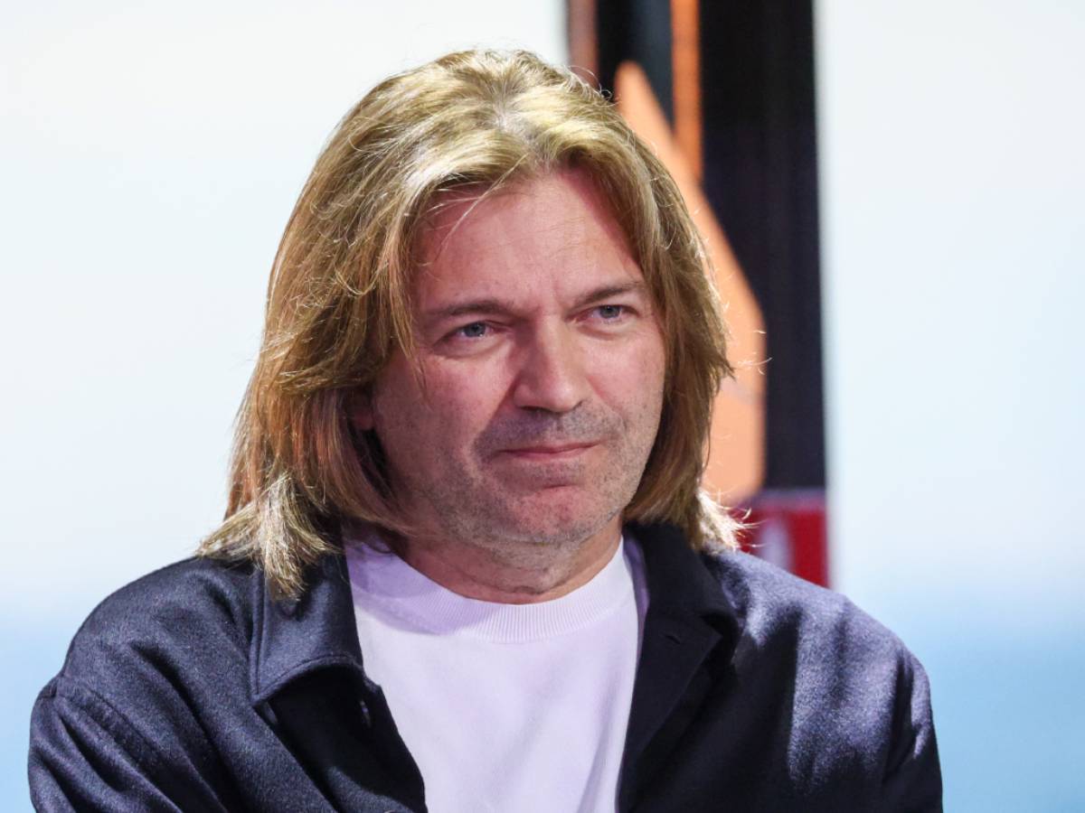 Популярный певец Дмитрий Маликов