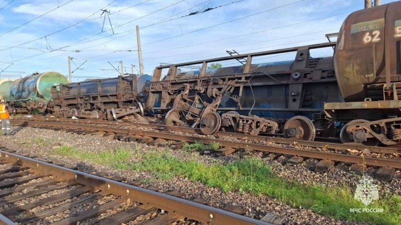 вагоны сошли с рельсов