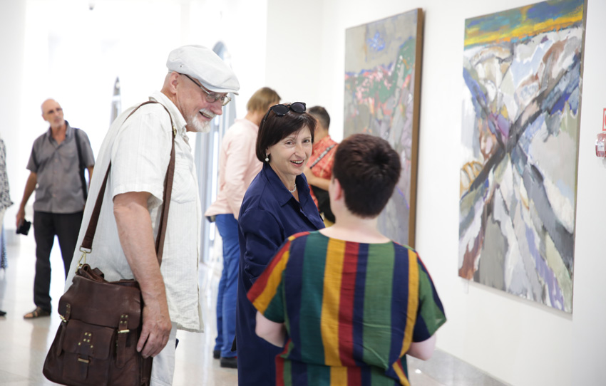 В КЗЦ – выставка к 80-летию Победы