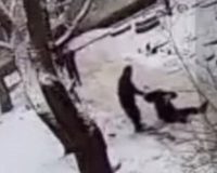 Зарезавший человека средь бела дня в центре Новгорода признан психически больным