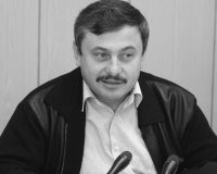 В Великом Новгороде простились с первым губернатором области Михаилом Прусаком