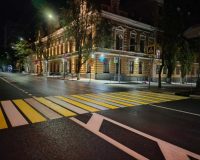 В Ростове обновят дорожную разметку на 327 пешеходных переходах вблизи школ