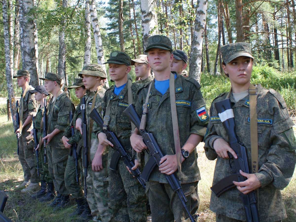 Сбор молодых бойцов