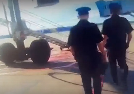 дебошир в самолете