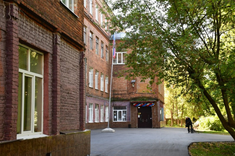 В Иванове двор школы № 54 преобразился к новому учебному году