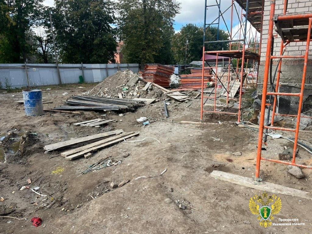 На стройплощадке в Иванове при падении конструкции погиб рабочий