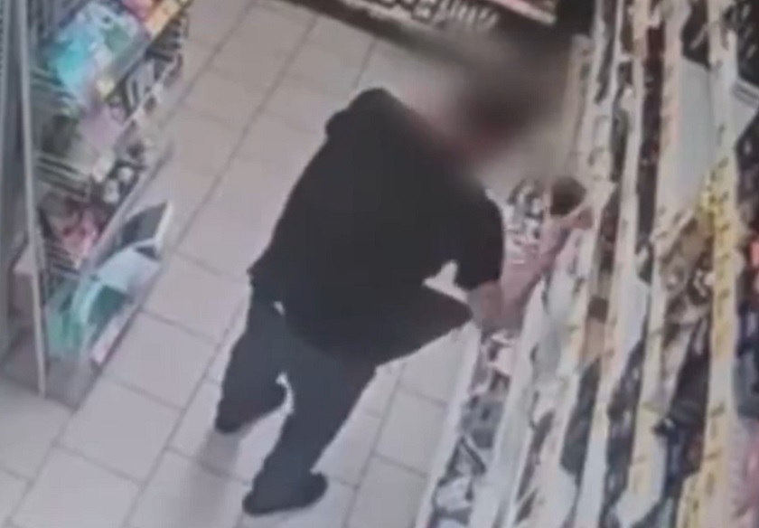 вор в магазине