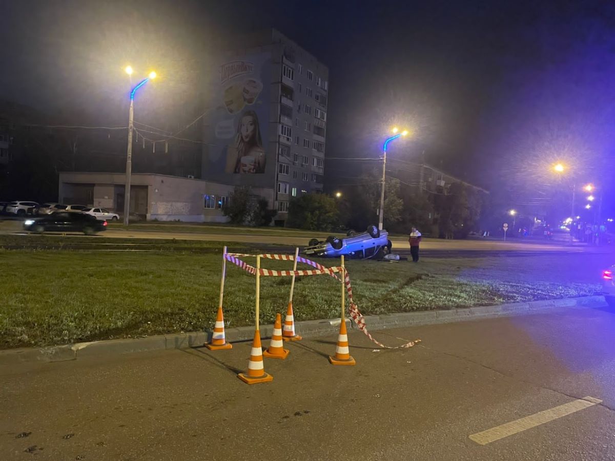 перевернулась, уходя от ДТП