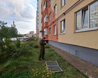 Двухлетний ребёнок выпал с третьего этажа новгородского дома