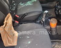 разбил стекло