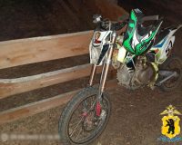 В Ярославском районе подросток на питбайке сбил двух женщин.