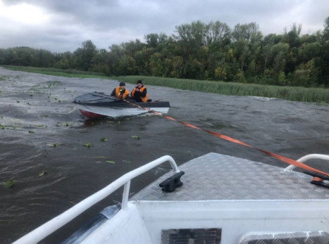 спасли рыбаков