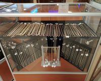 витрина с ювелирными украшениями