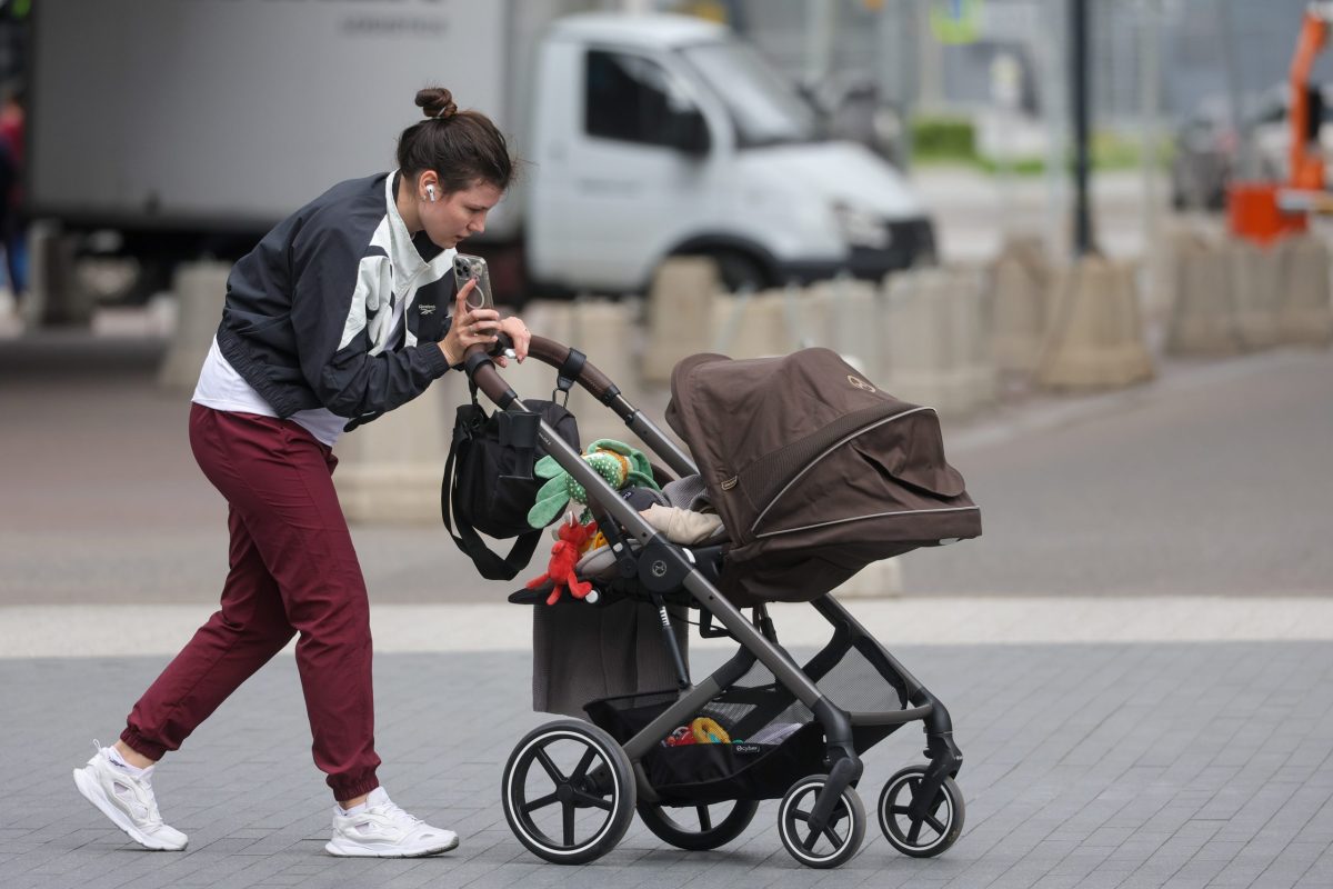 женщина с коляской