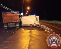 В Тульской области в ДТП с фургоном и грузовиком пострадали двое