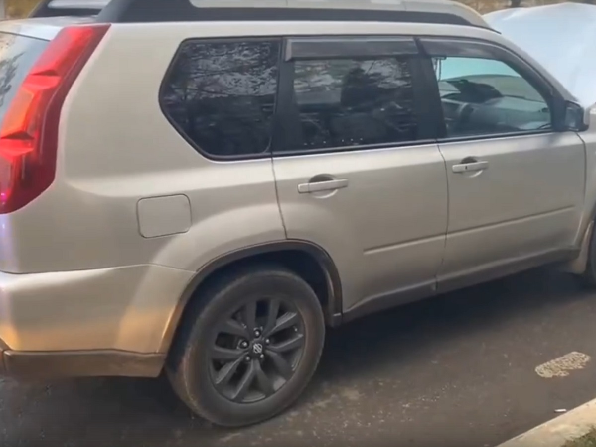 Приставы арестовали машину должника, попавшего в ДТП.