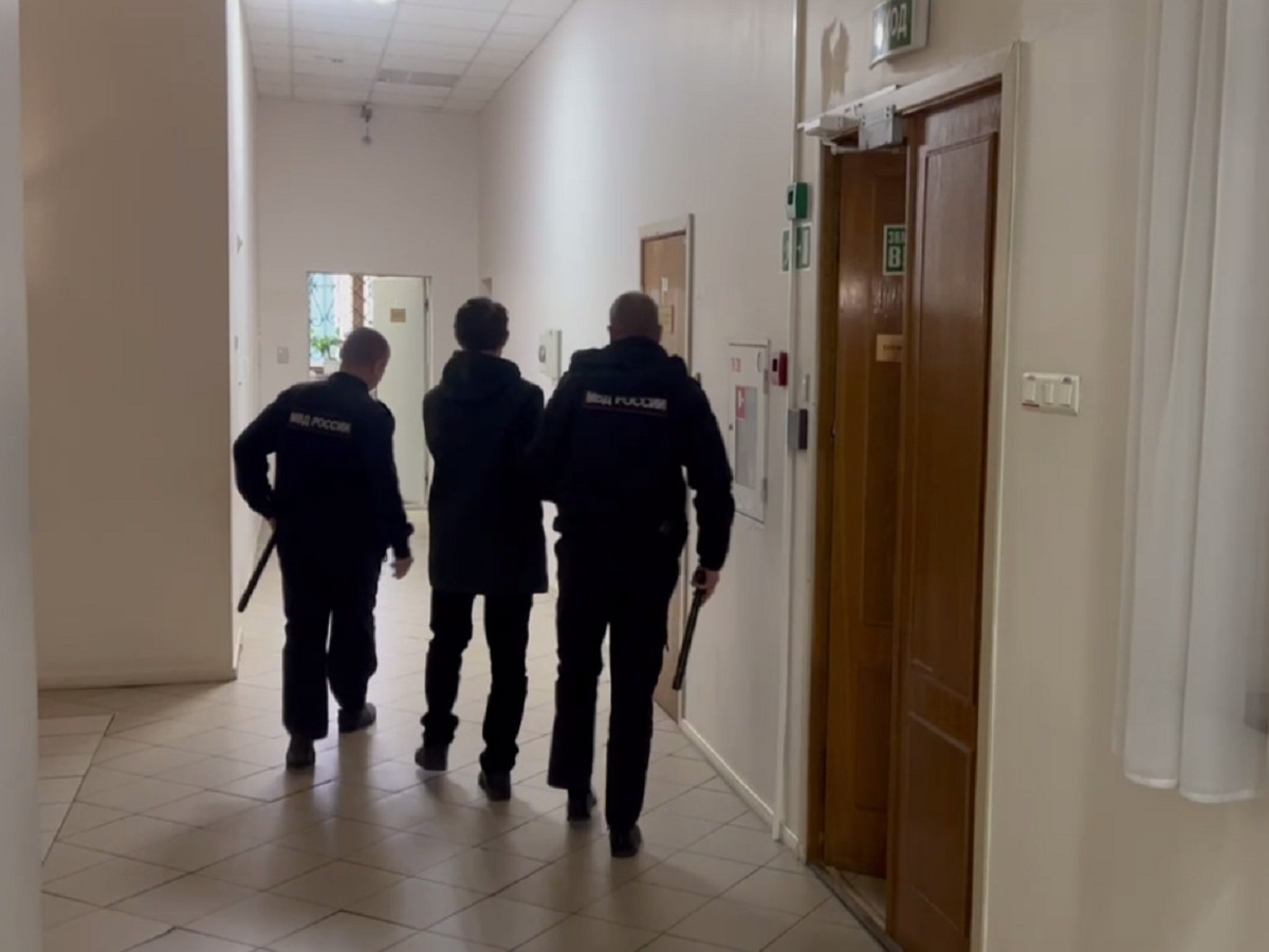 В Рыбинске арестовали обвиняемых в мошенничестве.