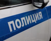 В Боровичах водитель легковушки травмировал сотрудника ГИБДД