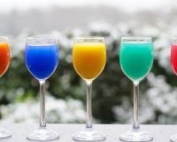 Разноцветные напитки