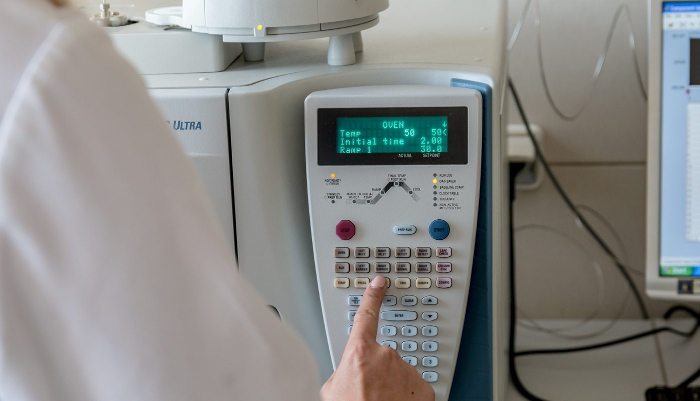 Лаборатория с медицинским оборудованием