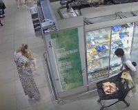 Любила масло, сыр и кофе