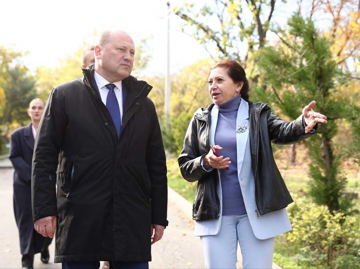 Администрация Ростова и Ботанический сад займутся совместным озеленением города