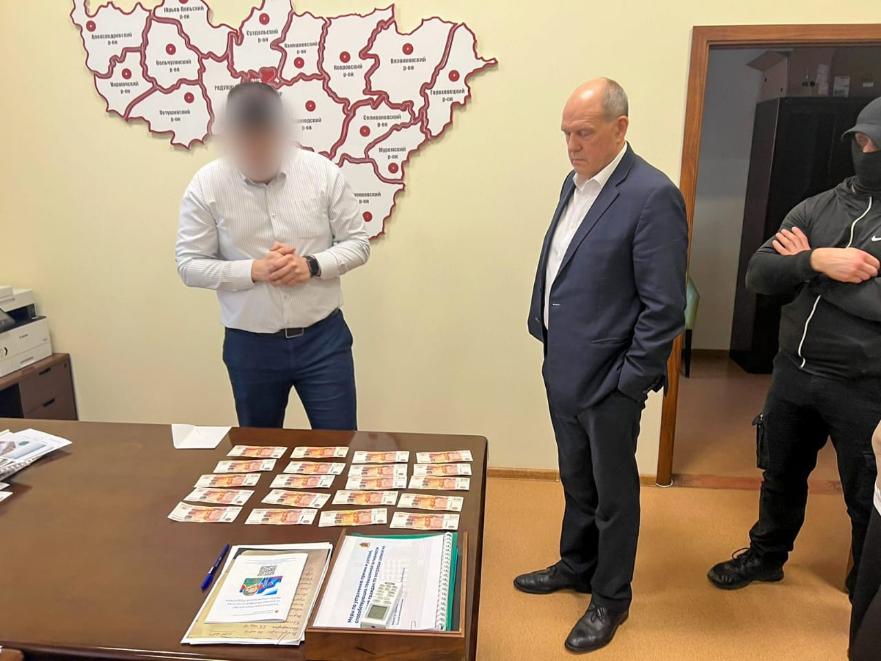 Валерий Янин